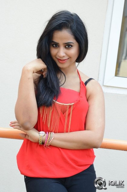 Swathi-Deekshith-at-Ladies-and-Gentlemen-Movie-Success-Meet